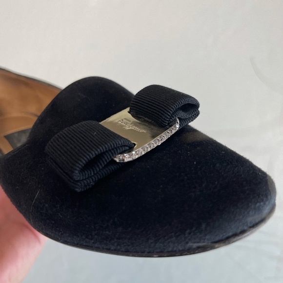 Salvatore Ferragamo Scotty Loafers - Black Velvet - Size 6.5 - Silver buckle - Picture 6 of 9